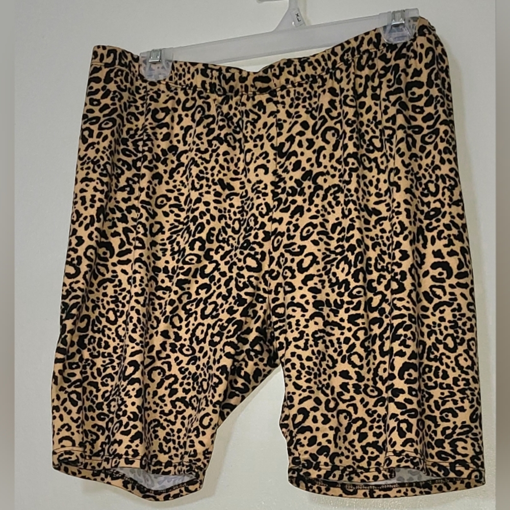 Publik black/tan leopard print stretch shorts, 3x